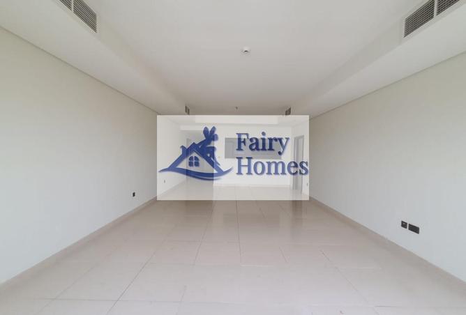 100838102 - Property Image 2