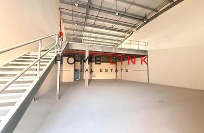 Warehouse - Studio - 2 for rent in Al Sajaa Industrial - Al Sajaa - Sharjah