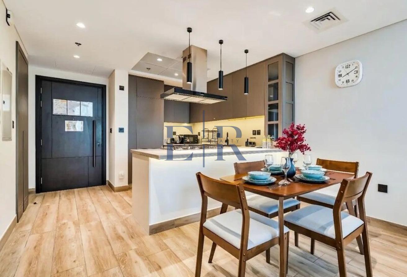 SPACIOUS / MODERN LIVING photo 6