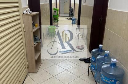 سكن عمال - استوديو - 8 حمامات للايجار في الجرف 2 - الجرف - عجمان وسط المدينة - عجمان سكن عمال - استوديو - 8 حمامات للايجار في الجرف 2 - الجرف - عجمان وسط المدينة - عجمان