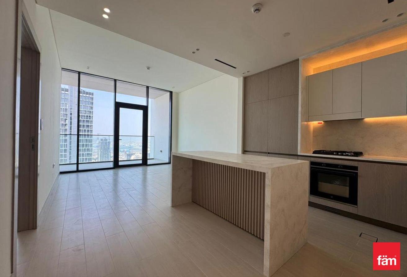High Floor | Skyline | Brand New photo 6