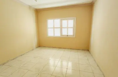 شقة - 2 غرف نوم - 2 حمامات للايجار في القاسمية - الشارقة