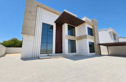 Villa - 5 Bedrooms - 7 Bathrooms for rent in Nad Al Sheba Villas - Nad Al Sheba 3 - Nad Al Sheba - Dubai Villa - 5 Bedrooms - 7 Bathrooms for rent in Nad Al Sheba Villas - Nad Al Sheba 3 - Nad Al Sheba - Dubai