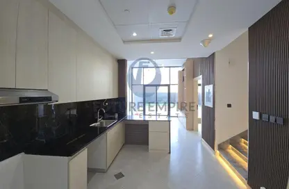 Apartment - 3 Bedrooms - 3 Bathrooms for rent in Binghatti Avenue - Al Jaddaf - Dubai
