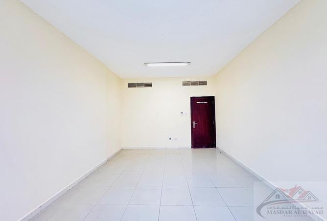 56954635 - Property Image 2