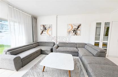 Apartment - 1 - 1 for rent in Mayfair Residency - Business Bay - Dubai