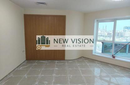 Apartment - 3 Bedrooms - 3 Bathrooms for rent in Al Majaz 1 - Al Majaz - Sharjah