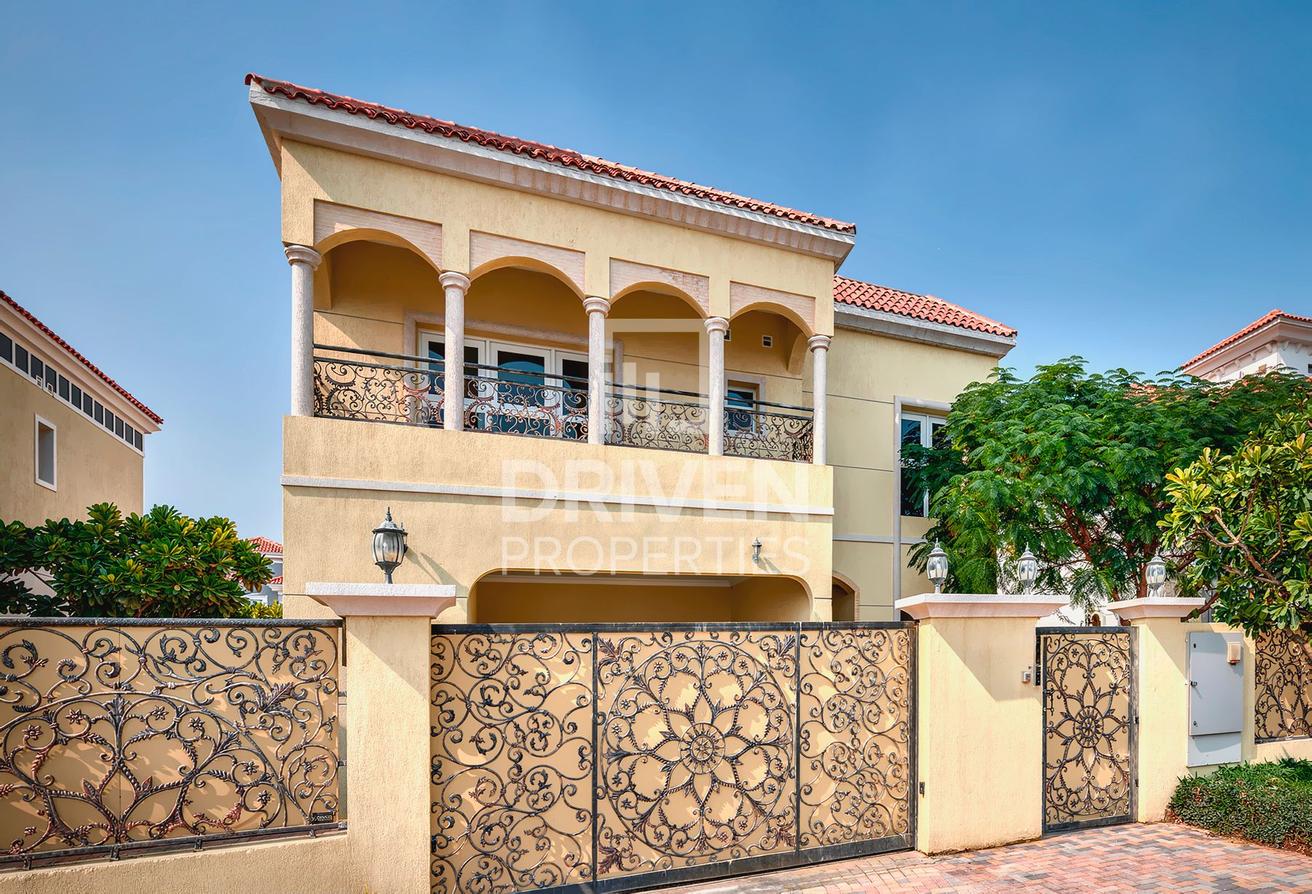 Ready to Move in | Spacious Layout | Elegant Villa photo 3