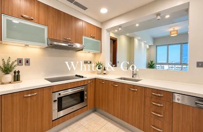 Apartment - 2 - 4 for rent in Marina Residences 3 - Marina Residences - Palm Jumeirah - Dubai