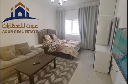 Apartment - Studio - 1 Bathroom for rent in Al Hafeet Tower - Al Khan - Sharjah