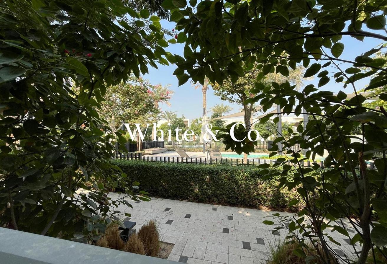 Vacant Now | Large Plot | Pool backing photo 11
