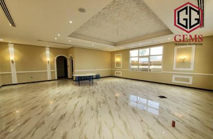 Villa - 4 Bedrooms - 5 Bathrooms for rent in Nad Al Sheba 4 - Nad Al Sheba - Dubai Villa - 4 Bedrooms - 5 Bathrooms for rent in Nad Al Sheba 4 - Nad Al Sheba - Dubai