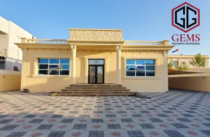 Villa - 4 Bedrooms - 5 Bathrooms for rent in Nad Al Sheba 4 - Nad Al Sheba - Dubai Villa - 4 Bedrooms - 5 Bathrooms for rent in Nad Al Sheba 4 - Nad Al Sheba - Dubai