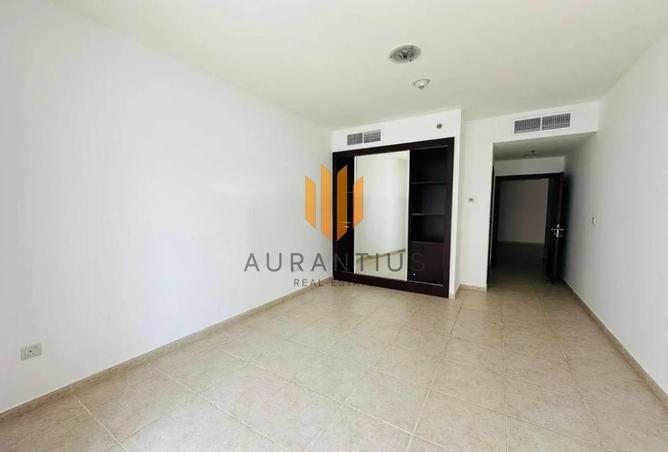 56955269 - Property Image 2