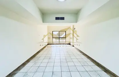 Apartment - Studio - 1 Bathroom for rent in Al Karama Sqaure - Al Karama - Dubai