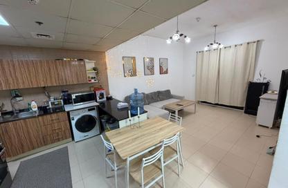 Apartment - 1 - 2 for sale in City Towers - Al Nuimiya 3 - Al Nuaimiya - Ajman