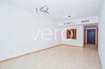 Apartment - 1 Bedroom - 2 Bathrooms for rent in MAG 218 - Dubai Marina - Dubai