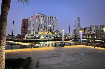 Apartment - 1 Bathroom for rent in Dubai Wharf Tower 2 - Dubai Wharf - Al Jaddaf - Dubai