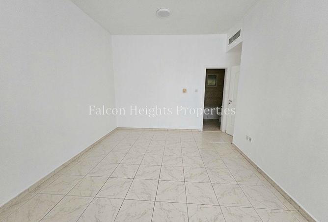 127043555 - Property Image 3