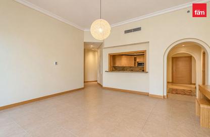 Apartment - 2 - 3 for rent in Al Das - Shoreline Apartments - Palm Jumeirah - Dubai