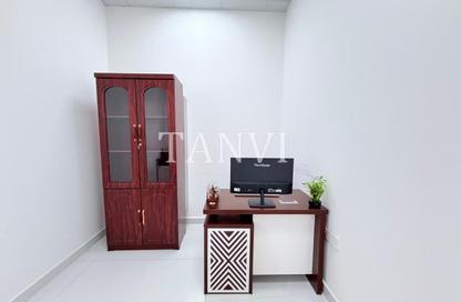 Office Space - Studio - 1 for rent in Red Avenue - Al Garhoud - Dubai Office Space - Studio - 1 for rent in Red Avenue - Al Garhoud - Dubai