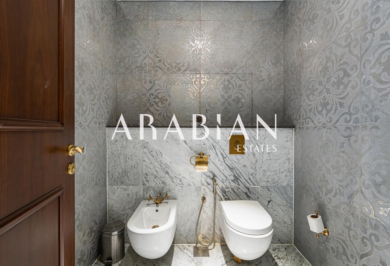 Renovated | Luxury Villa | Vacant photo 24