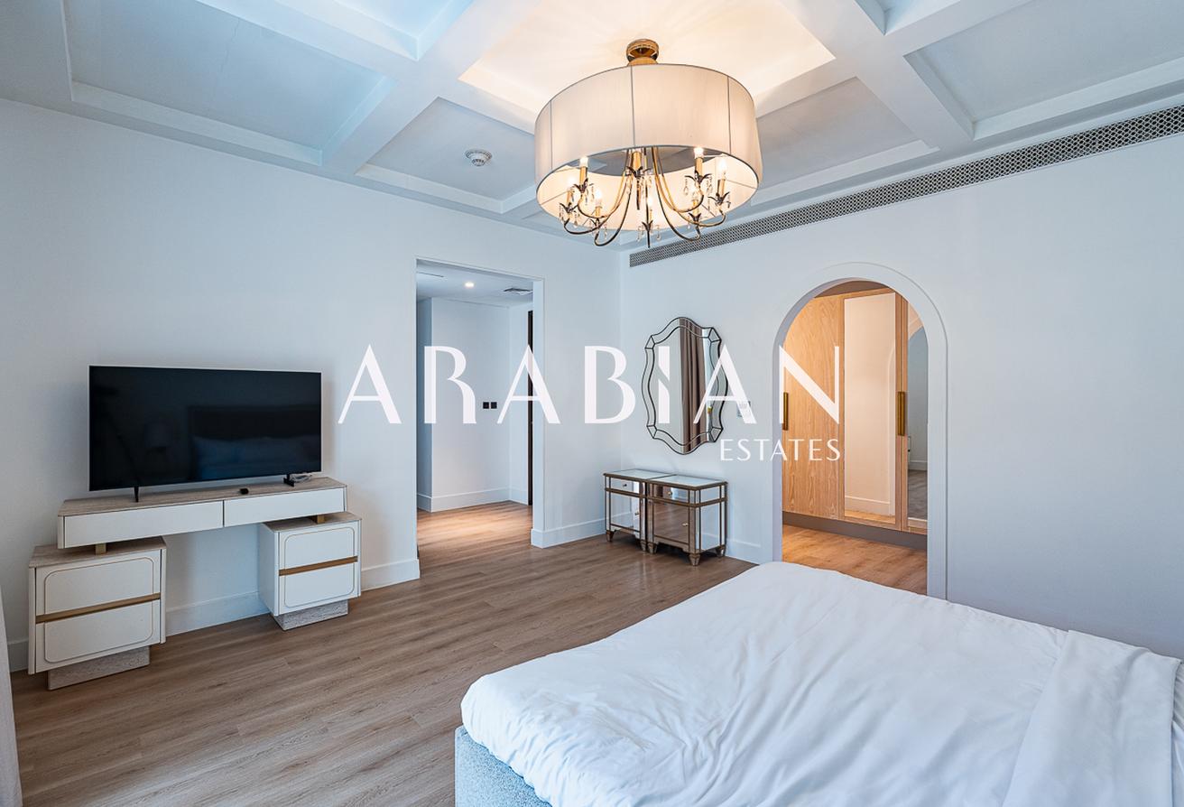 Renovated | Luxury Villa | Vacant photo 28