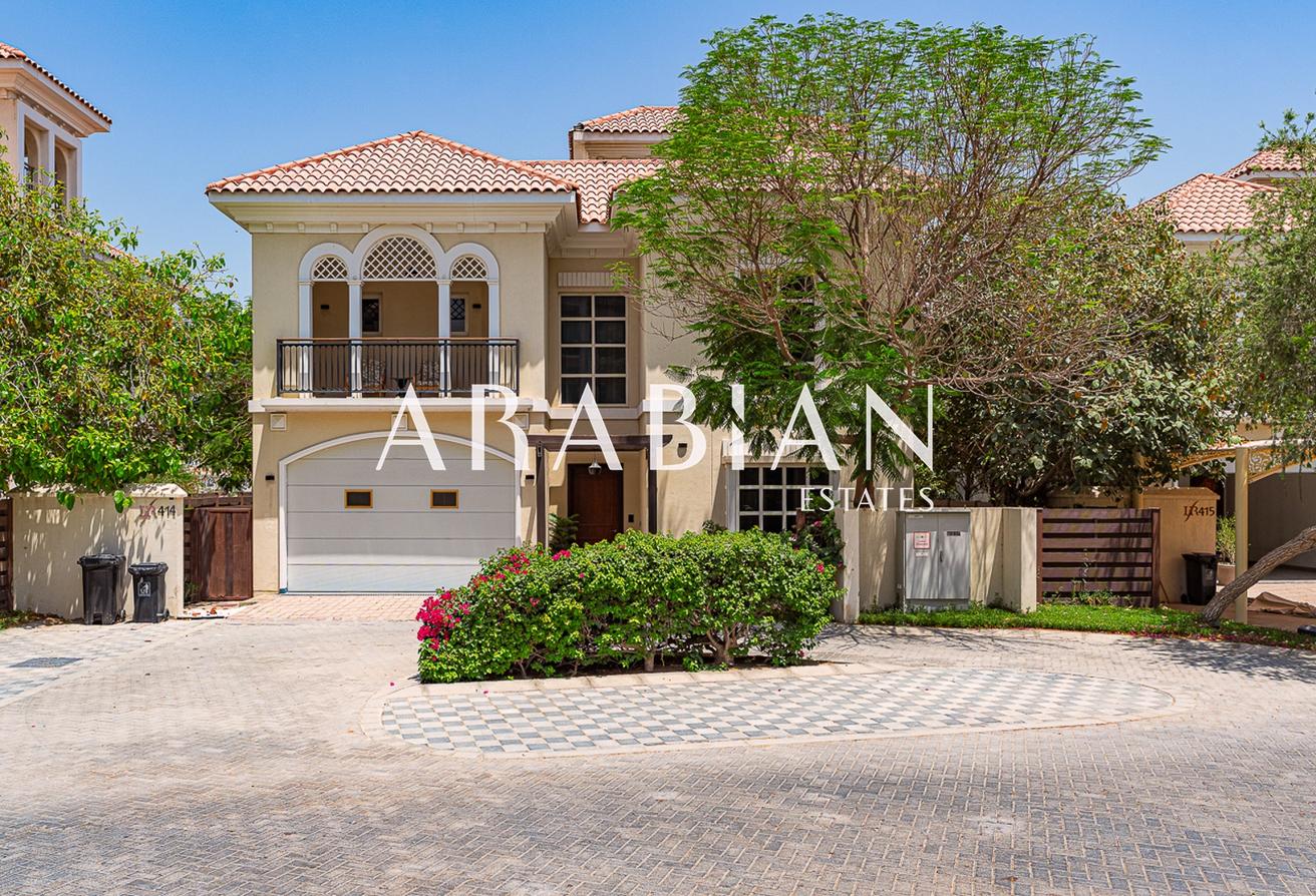 Renovated | Luxury Villa | Vacant