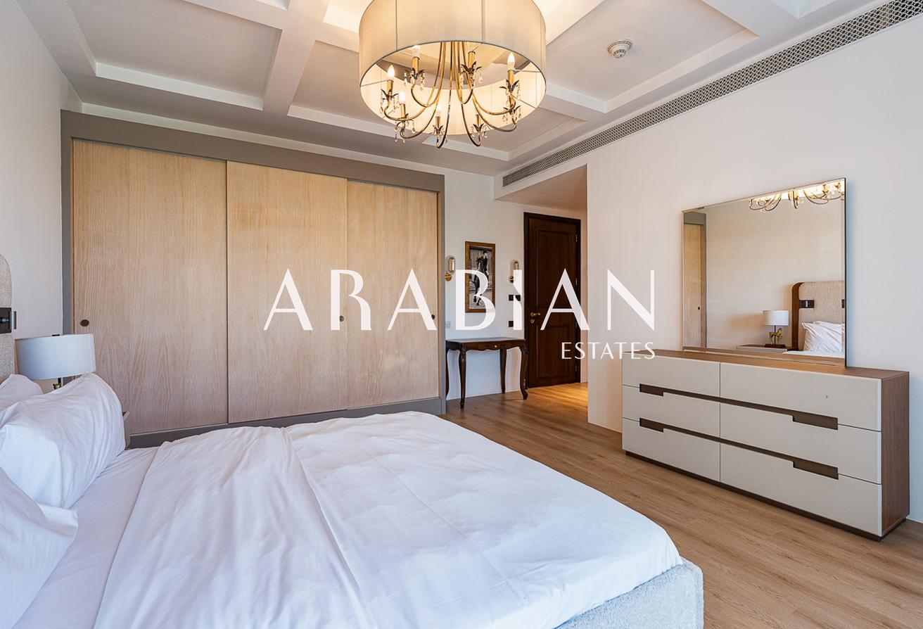 Renovated | Luxury Villa | Vacant photo 14