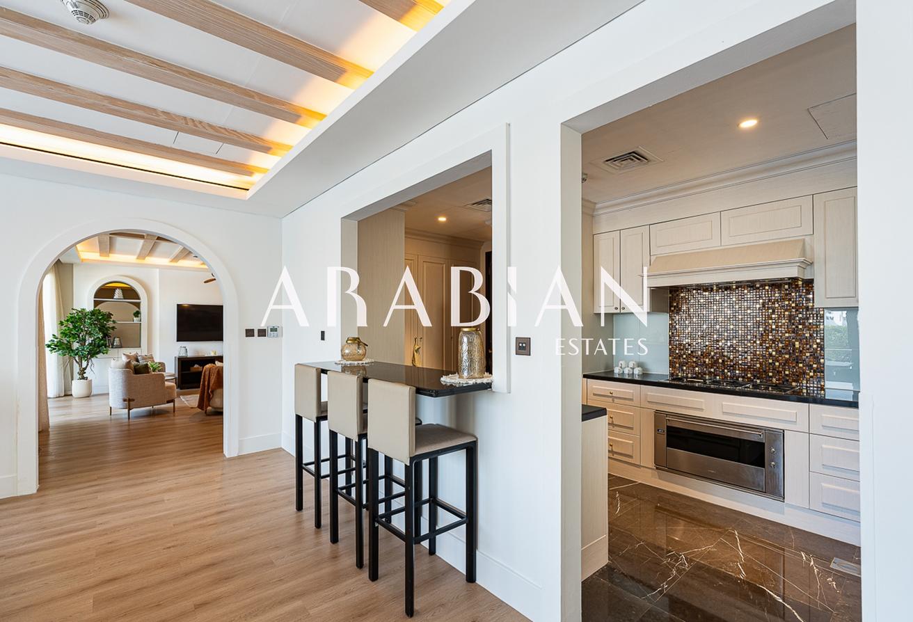 Renovated | Luxury Villa | Vacant photo 7