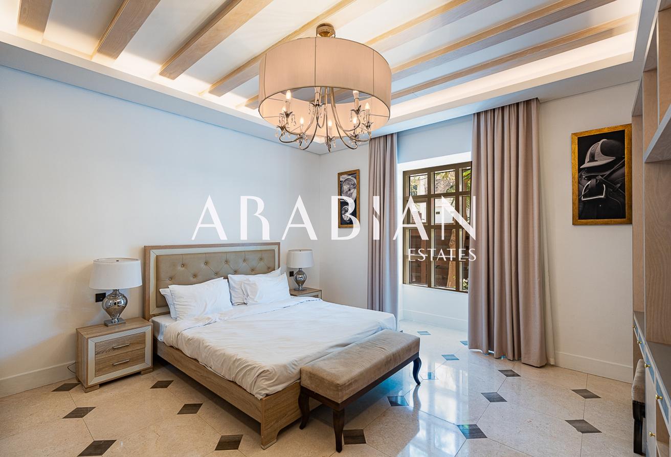 Renovated | Luxury Villa | Vacant photo 9