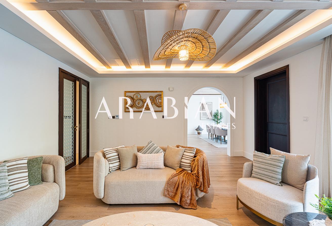 Renovated | Luxury Villa | Vacant photo 3