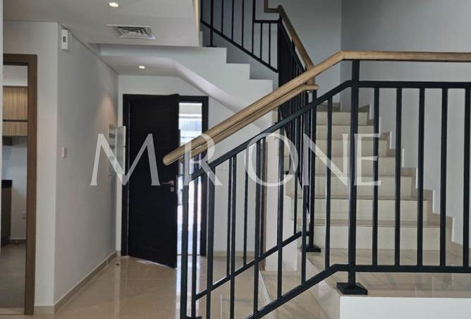 92251370 - صورة العقار 3