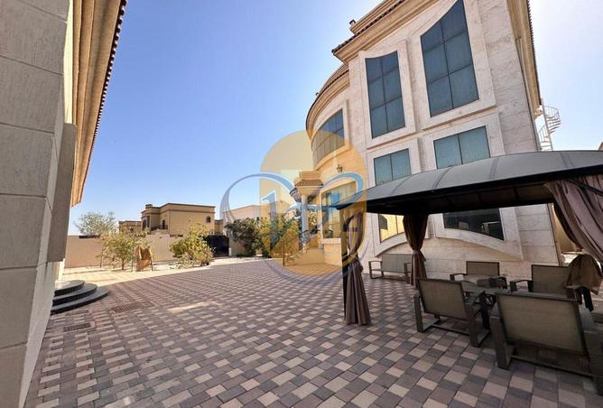 62059345 - Property Image 2