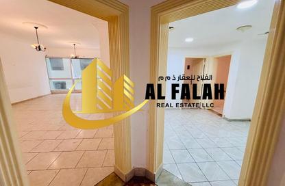 شقة - 2 غرف نوم - 2 حمامات للايجار في المجاز 2 - المجاز - الشارقة