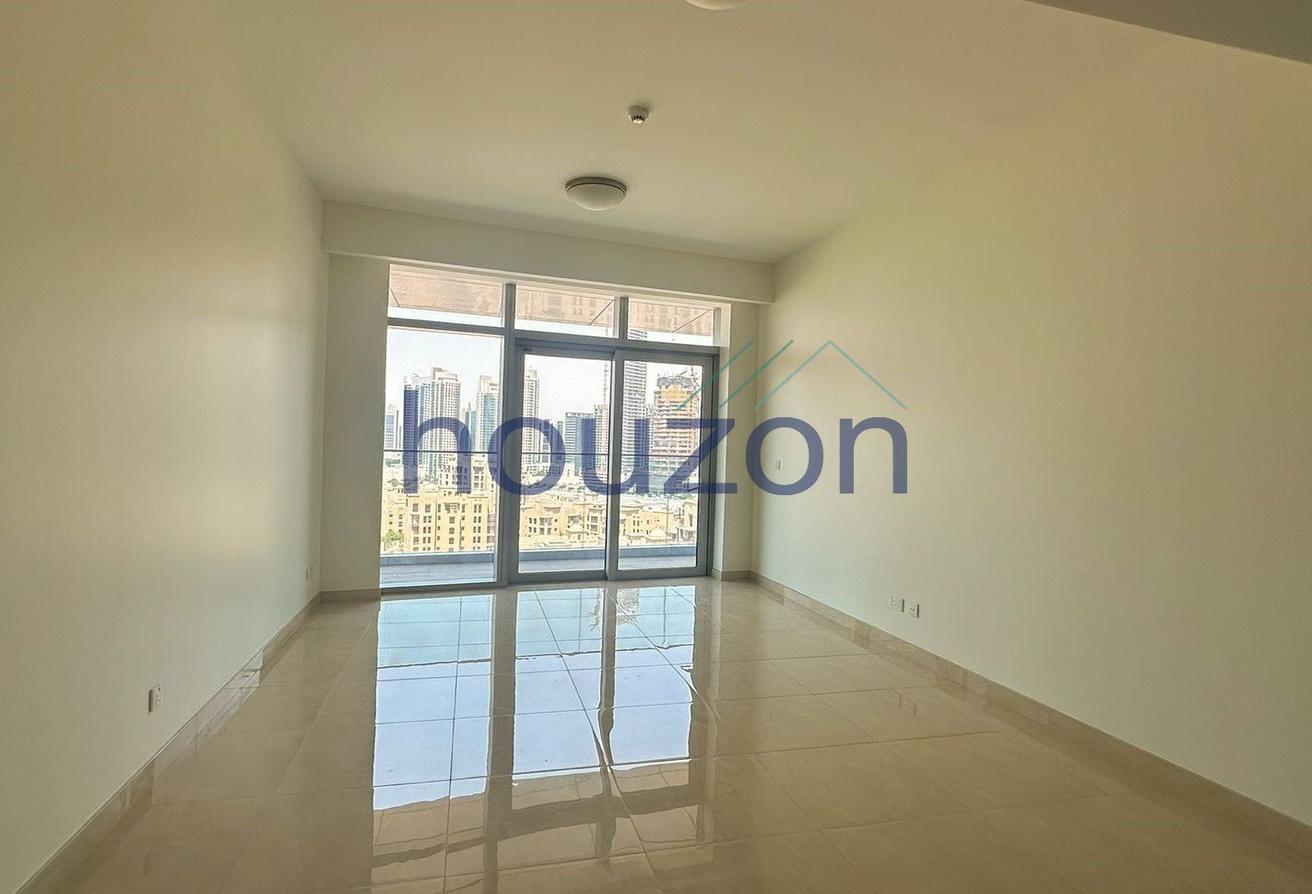 Luxury 3BR+M/R | Burj Khalifa View | Balcony photo 8