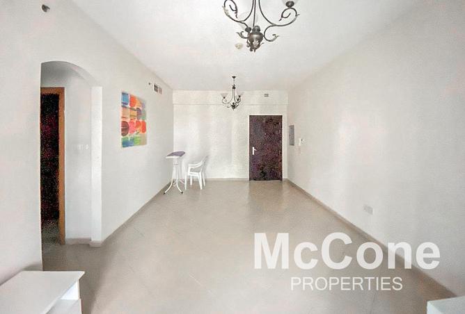 94009367 - Property Main Image
