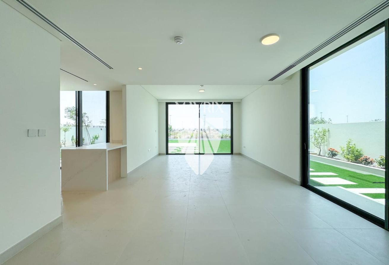 Golf Course View | Spacious Layout | Vacant photo 11