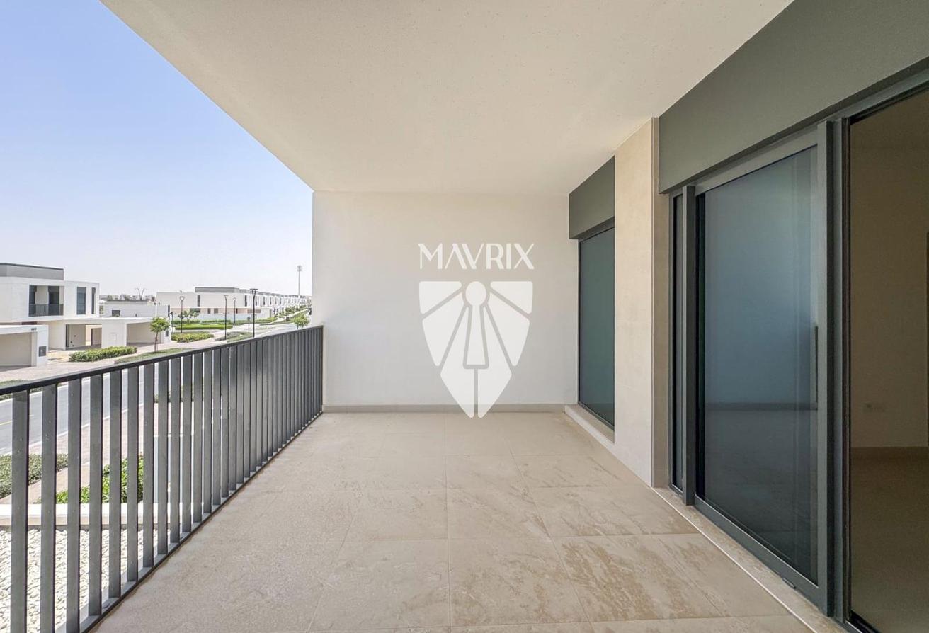 Golf Course View | Spacious Layout | Vacant photo 12