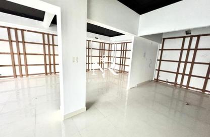 Shop - Studio - 2 Bathrooms for rent in Al Bateen - Abu Dhabi