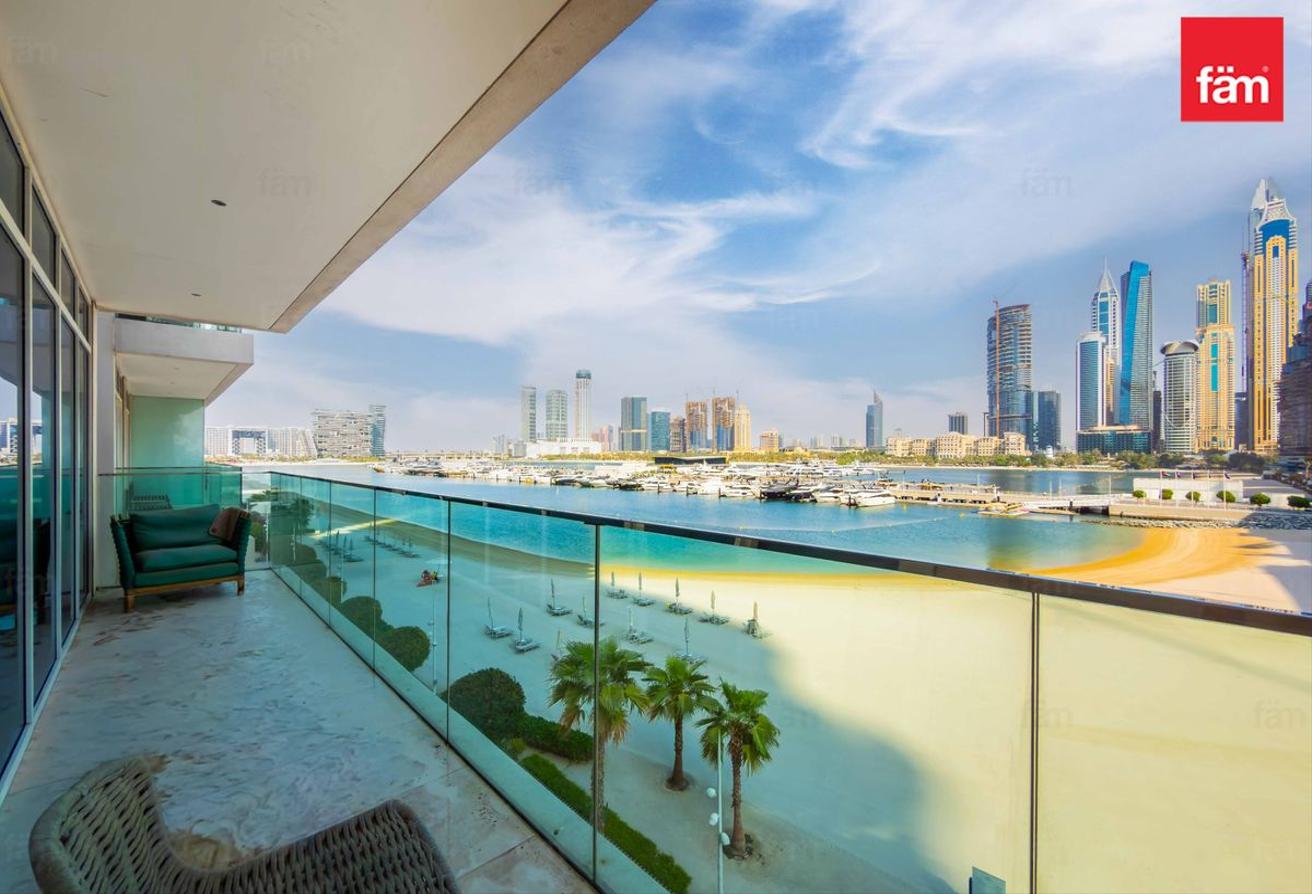 Full Seaview | Beachfront Living photo 18