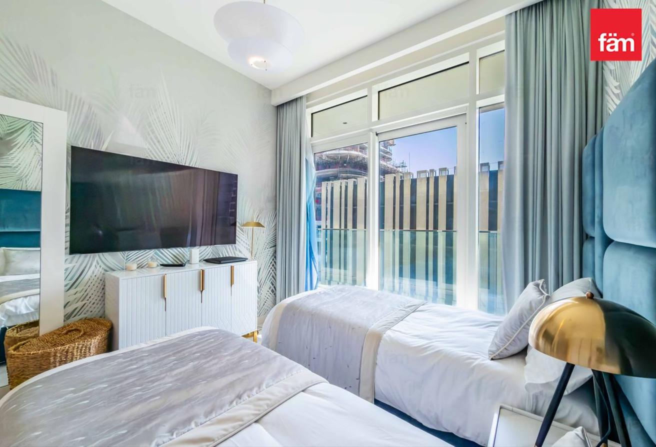 Full Seaview | Beachfront Living photo 11