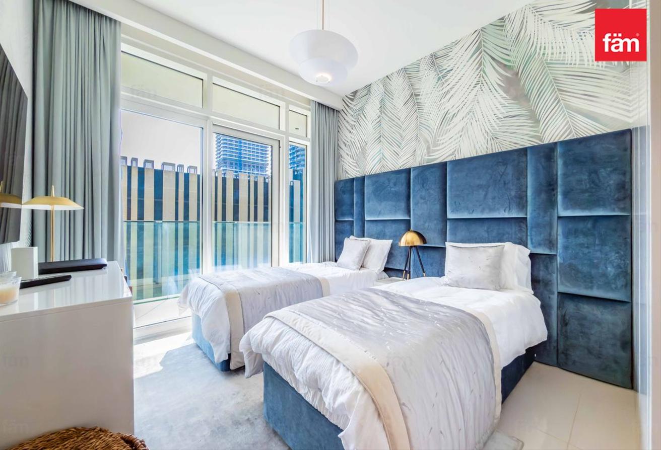Full Seaview | Beachfront Living photo 5