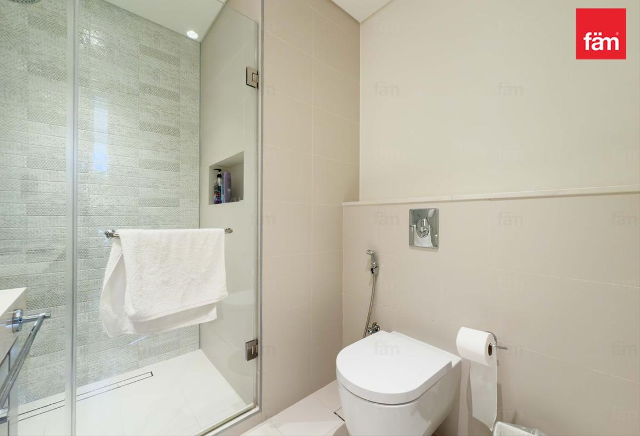 Full Seaview | Beachfront Living photo 22
