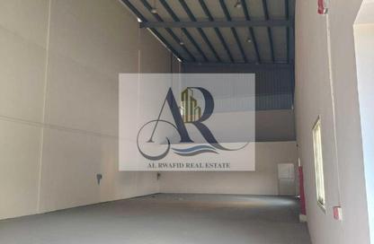 Warehouse - Studio - 4 Bathrooms for rent in Umm Al Thuoob - Umm Al Quwain