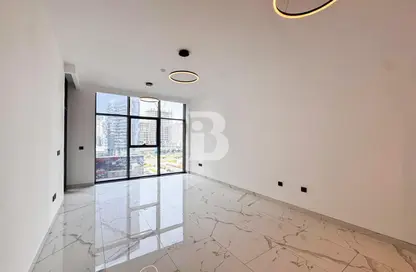 Apartment - 1 Bedroom - 2 Bathrooms for rent in Royal Regency - Business Bay - Dubai