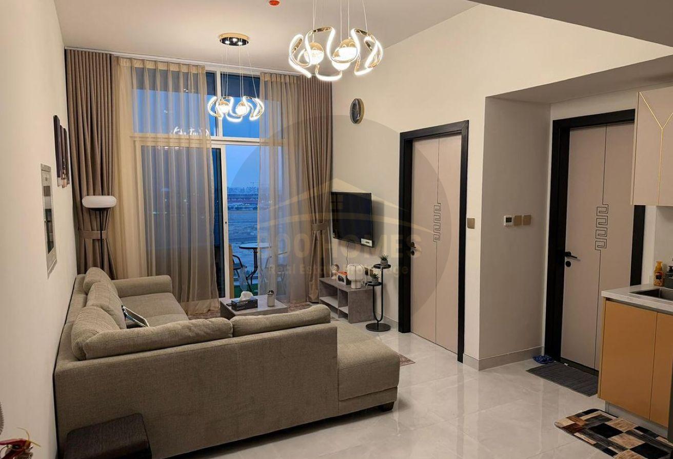Bright Interiors | Move-In Ready | Furnished photo 3