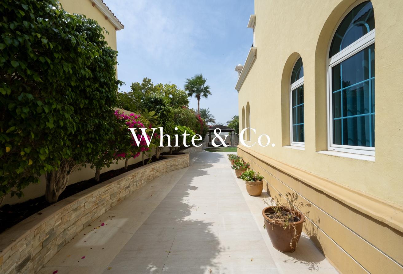 Exclusive | Upgraded | Great Location photo 16
