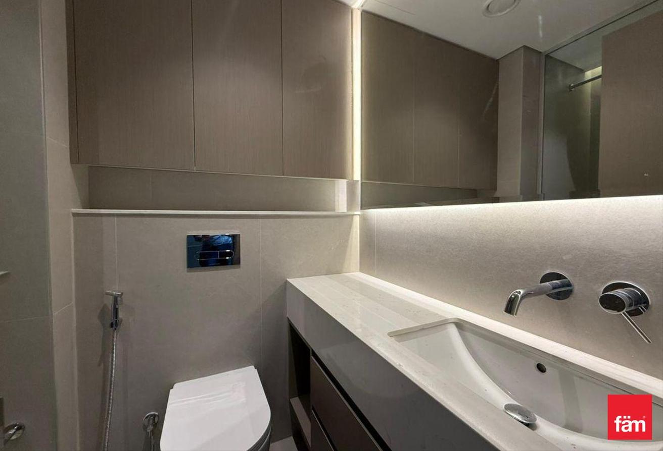 Spacious One Bedroom, Private Pool, Brand New. photo 10