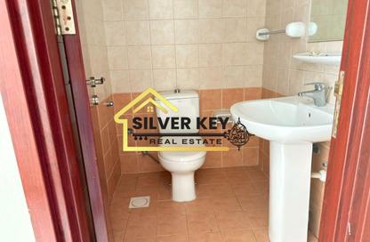 Apartment - 1 Bedroom - 2 Bathrooms for rent in Al Majaz 2 - Al Majaz - Sharjah Apartment - 1 Bedroom - 2 Bathrooms for rent in Al Majaz 2 - Al Majaz - Sharjah